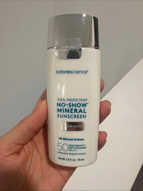 NEW Colorescience No-Show Mineral Sunscreen SPF 50